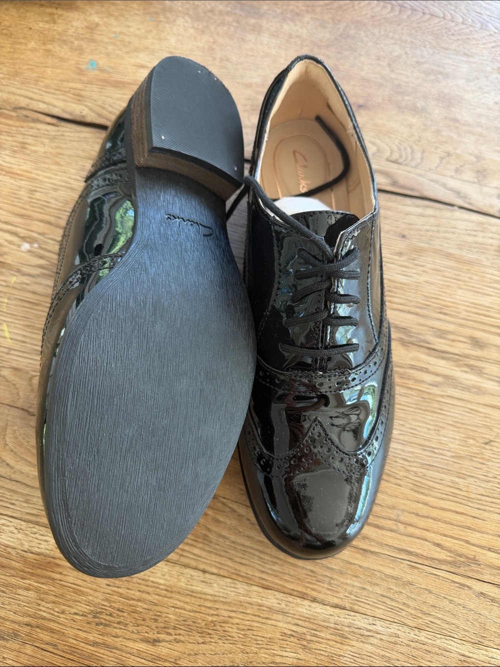 Clarks Patent Leather Dress Shoes Black Kids size 7.5